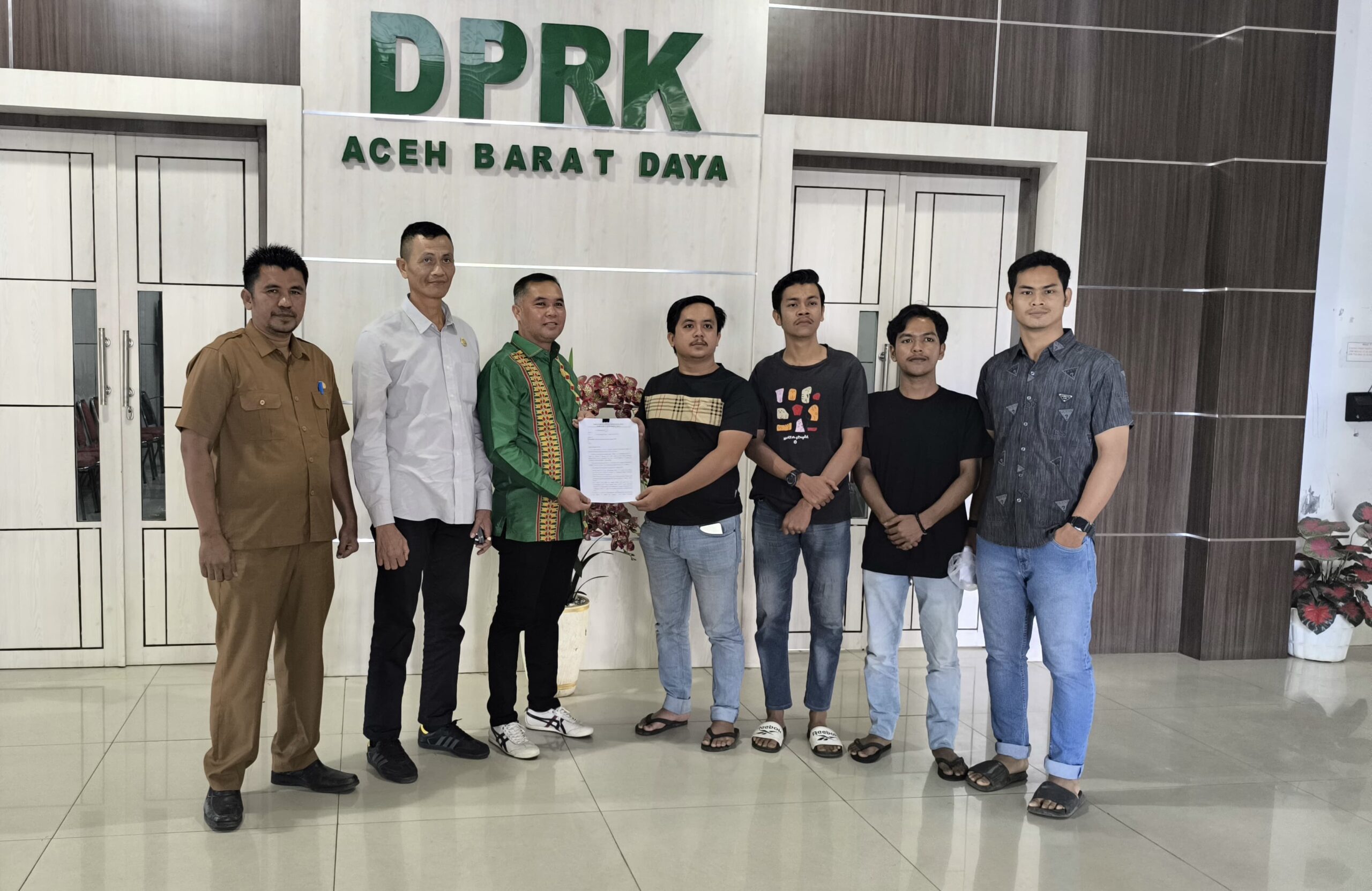 d2c9050d-0de1-4875-9982-83f9618cbee0